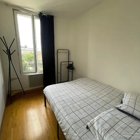 2 Pieces A Proximite De Paris * Aubervilliers